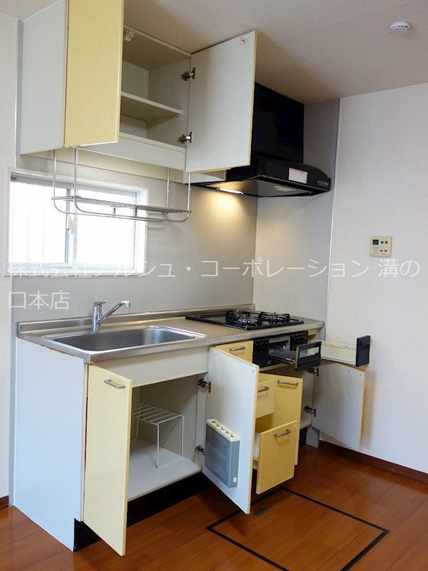 キッチン　使いやすいシステムキッチン♪