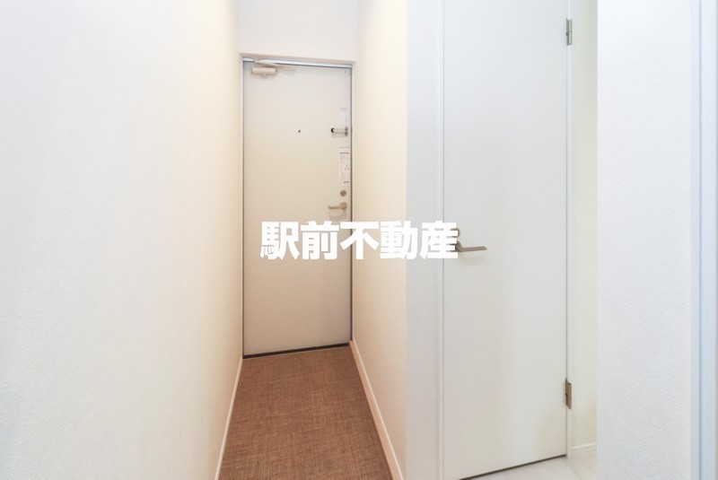 玄関　※類似物件写真