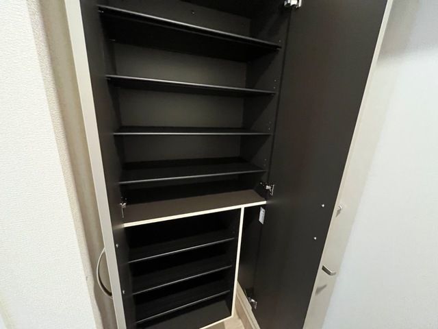 玄関　同施工会社参考写真