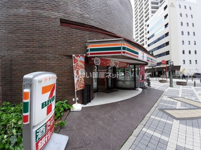 コンビニ　セブンイレブン神戸中央磯辺通店（コンビニ）まで207m