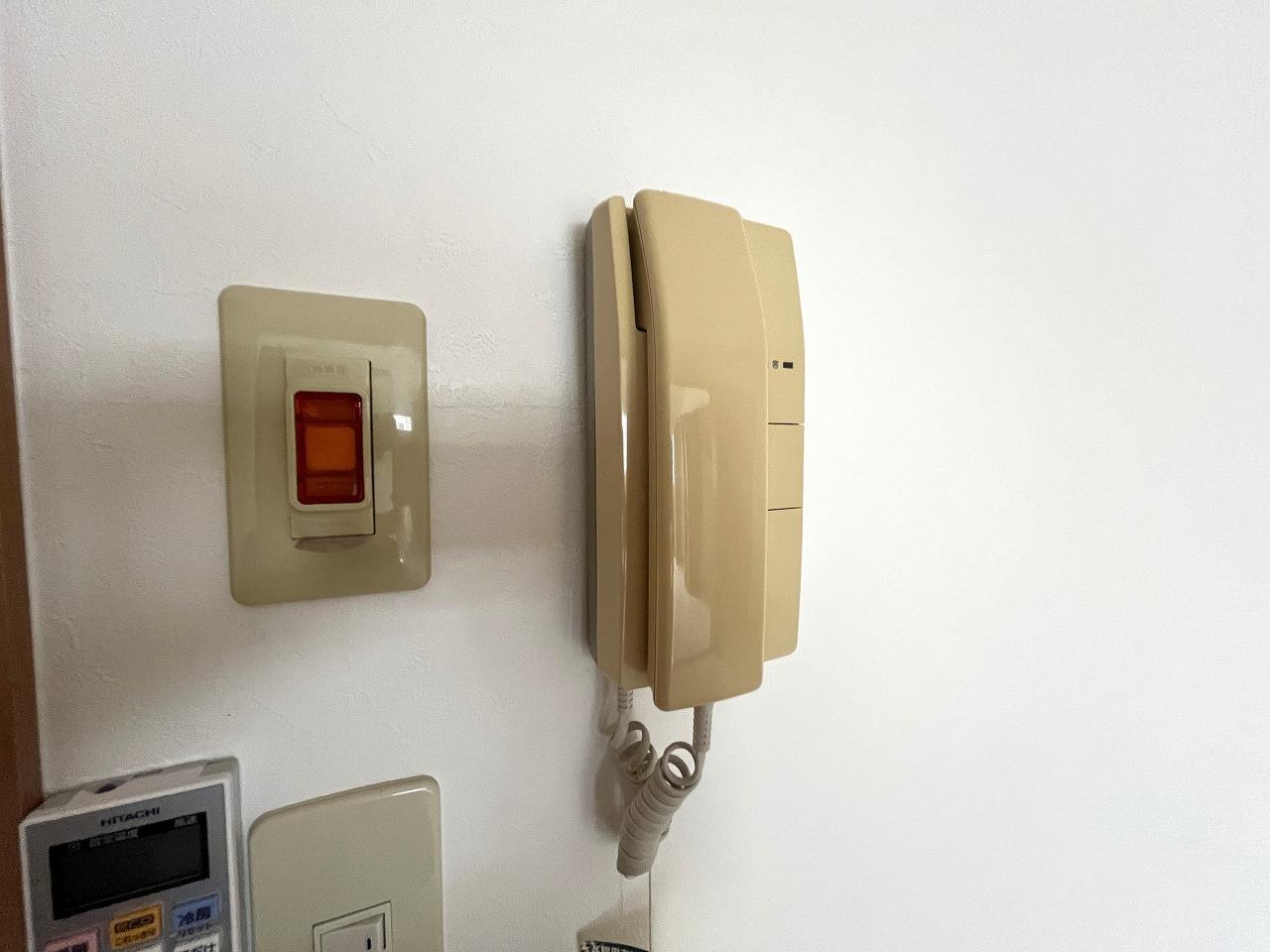 セキュリティ　お部屋から対応できるインターホン付き♪