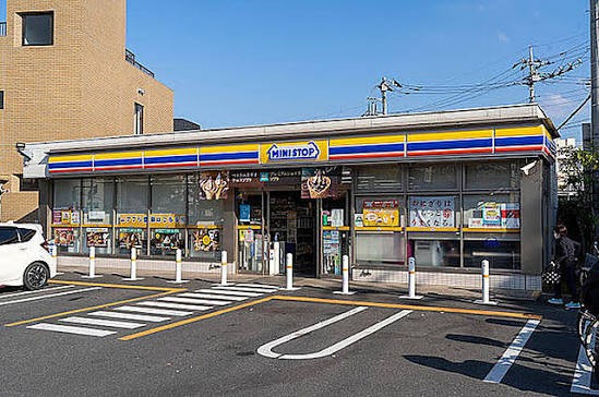コンビニ　ミニストップ（コンビニ）まで380m