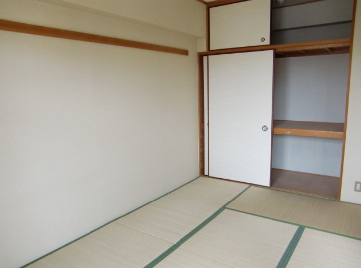 居室・リビング　※同タイプの写真となり、実際のお部屋とは異なる場合があります