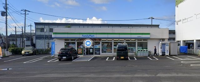 コンビニ　ファミリーマート松山釜利谷店（コンビニ）まで500m