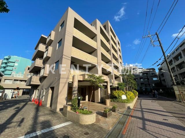 建物外観　外観は落ち着いています