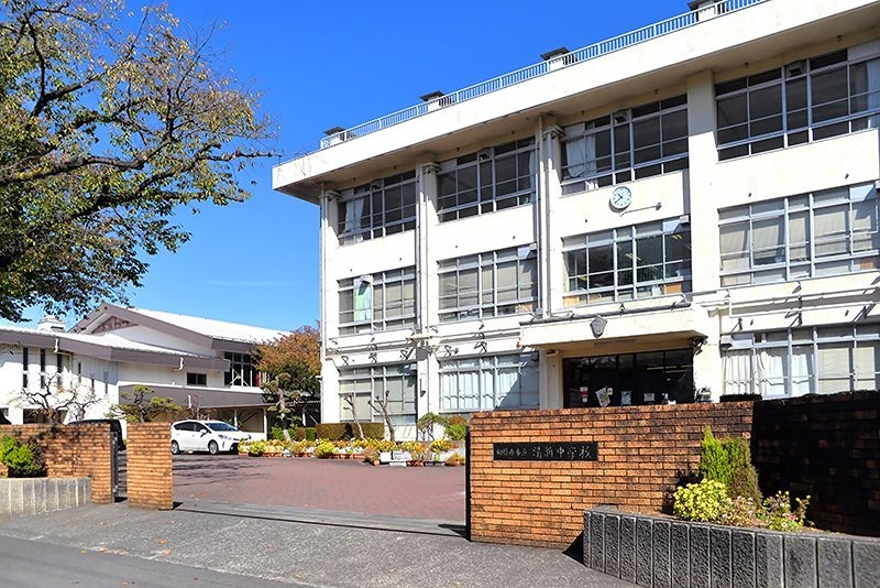 中学校　相模原市立清新中学校（中学校）まで705m