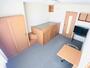 居室・リビング　2階はカーペットのお部屋になります