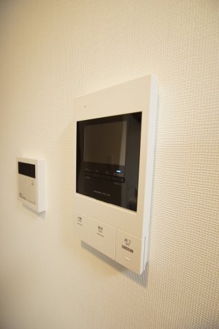 セキュリティ　「来訪者が確認できて安心のTVモニターホン」