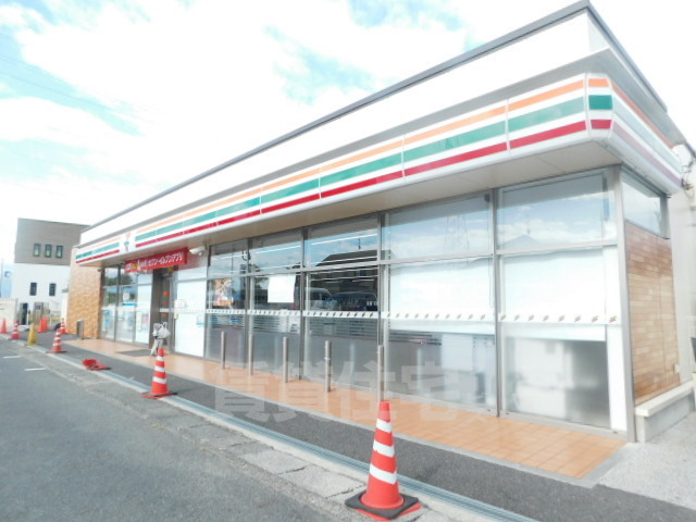 コンビニ　セブンイレブン　野洲行畑1丁目店（コンビニ）まで618m