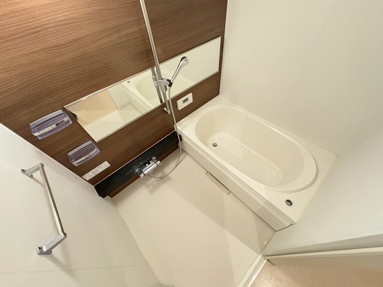 バス・シャワールーム　※別部屋の写真です