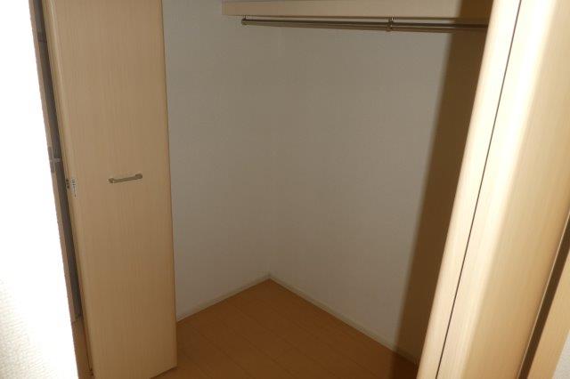 収納　クローゼット