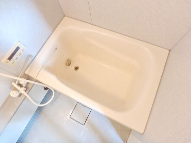 バス・シャワールーム　★ゆったり入れるバス★