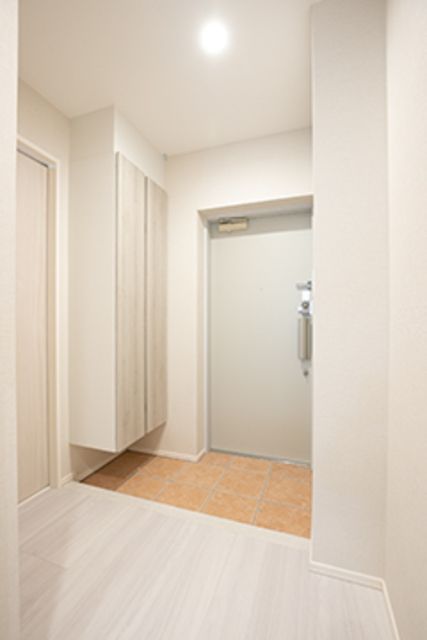 玄関　※写真は同タイプ住戸です。
