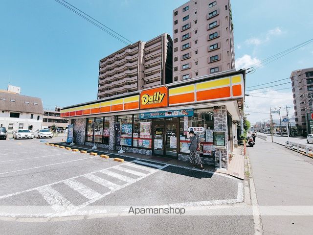 コンビニ　デイリーヤマザキ蘇我駅前店（コンビニ）まで411m