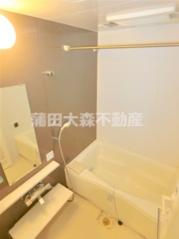 バス・シャワールーム　追焚と浴室乾燥機付きのバスルームお風呂