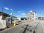 コンビニ　ファミリーマート 高知長浜店（コンビニ）まで700m