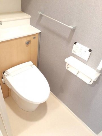 トイレ　ゆったりとした空間のトイレです