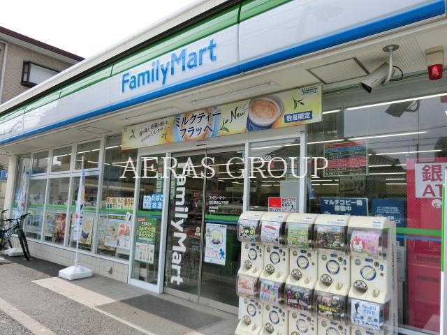 コンビニ　ファミリーマート北区豊島七丁目店（コンビニ）まで304m