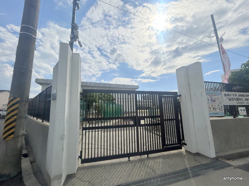 小学校　大阪市立大桐小学校（小学校）まで153m