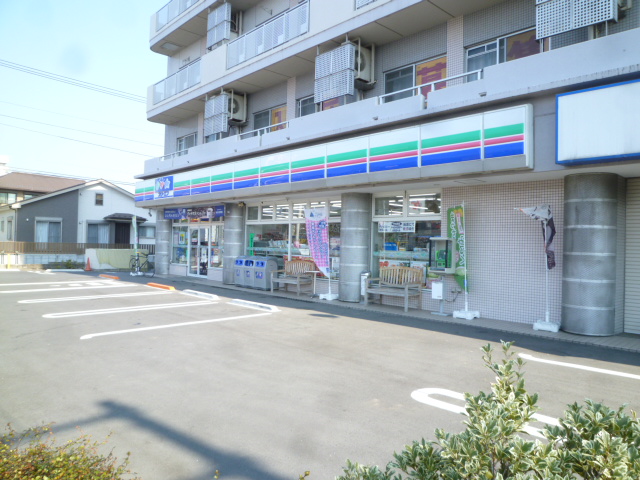 コンビニ　スリーエフ 厚木金田店（コンビニ）まで1014m