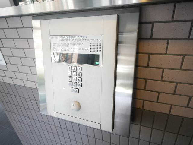 エントランス　★オートロックの写真です★