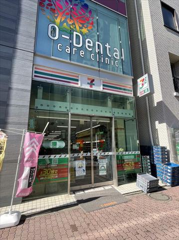 コンビニ　セブン－イレブン亀戸駅東口店（コンビニ）まで235m