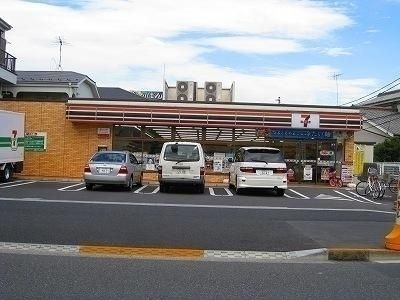 コンビニ　セブン-イレブン江戸川中葛西８丁目店（コンビニ）まで560m