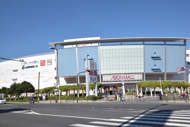 スーパー　イオンモール鶴見緑地（スーパー）まで443m