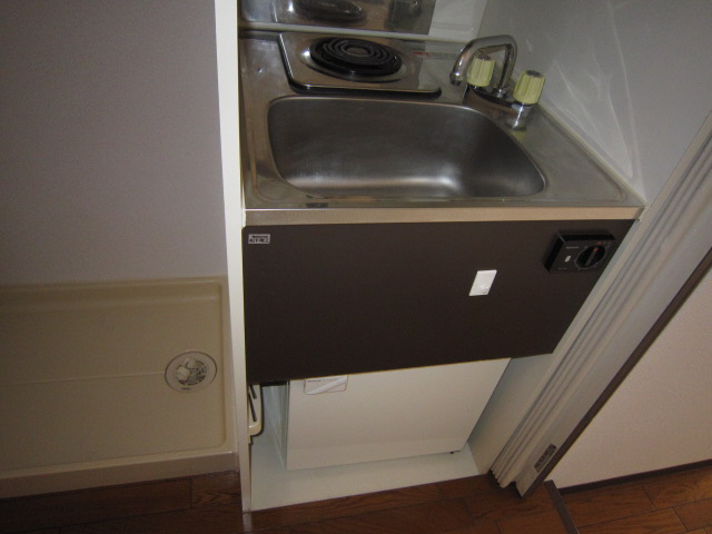 キッチン　写真は同マンションの他のお部屋のものです