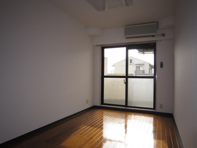 居室・リビング　写真は同マンションの他のお部屋のものです