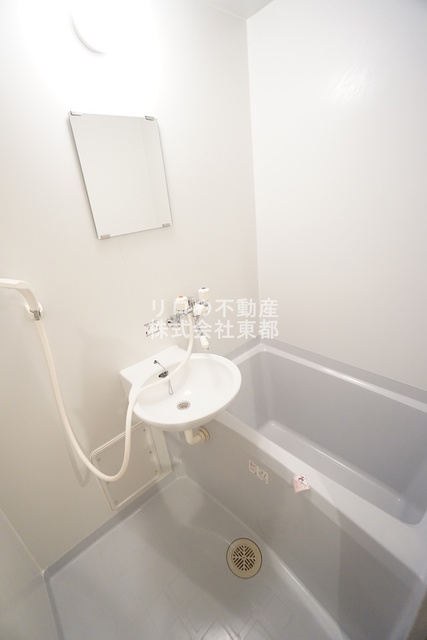 洗面設備　洗面ボウルもついているので、ここで洗顔できますね☆