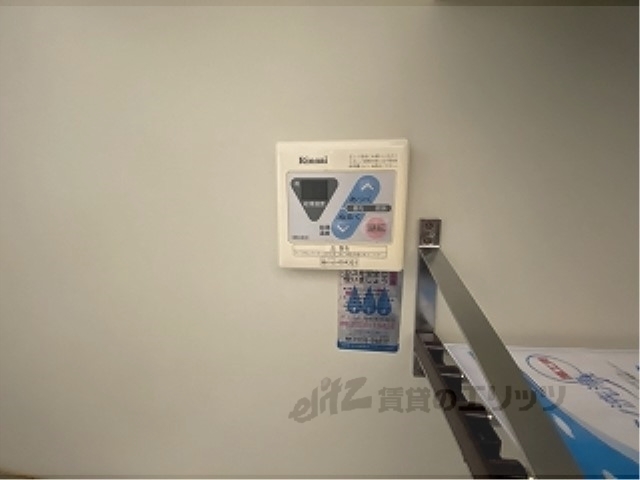 その他設備　給湯器リモコン