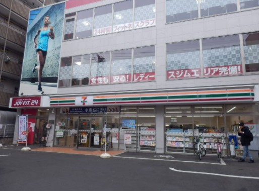 コンビニ　セブン-イレブン東武練馬駅北口店（コンビニ）まで373m