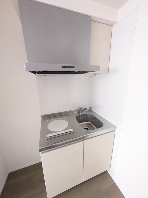 キッチン　※通電前の写真です