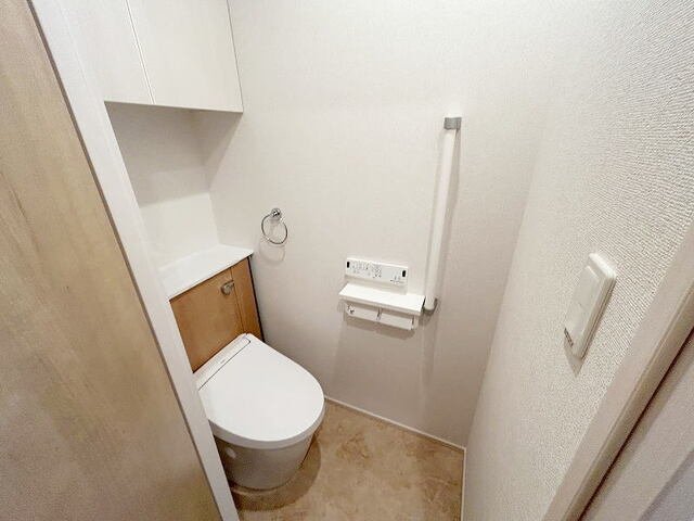 トイレ　落ち着いたトイレです