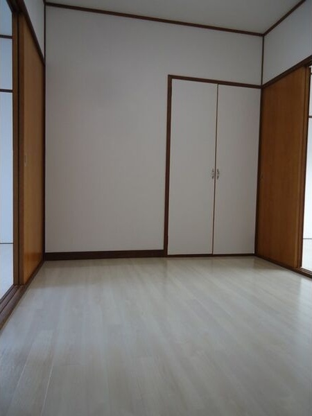 収納　※写真は同じマンションの違う部屋のものになります。