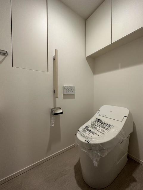 トイレ　※写真は同タイプ住戸です。