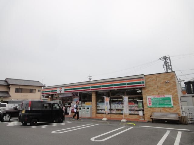 コンビニ　セブンイレブン静岡新伝馬店（コンビニ）まで429m