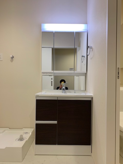 洗面設備　※別号室の参考写真となります。