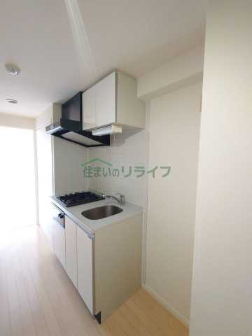 キッチン　別部屋参考写真となります。
