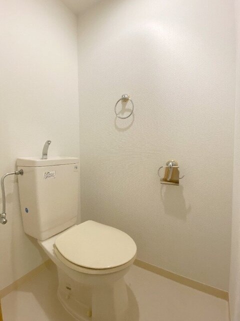 トイレ　（別タイプ参考写真）カーム椎名町3　豊島区長崎