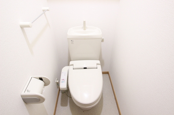 トイレ　※別部屋の写真です