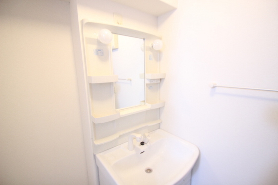 洗面設備　※別部屋の写真です