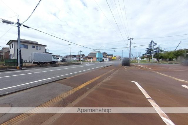 その他　前面道路（その他）まで0m