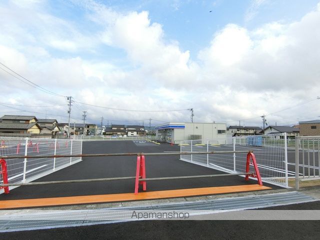 コンビニ　ローソン（コンビニ）まで443m