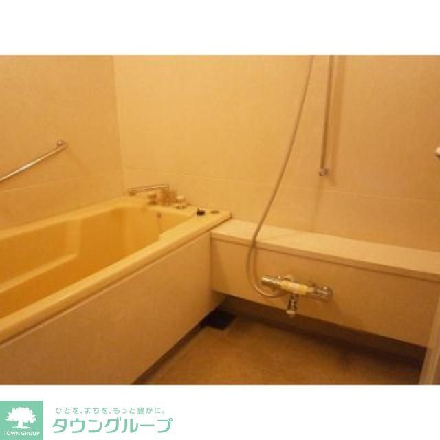 バス・シャワールーム　※写真は同タイプ住戸です。