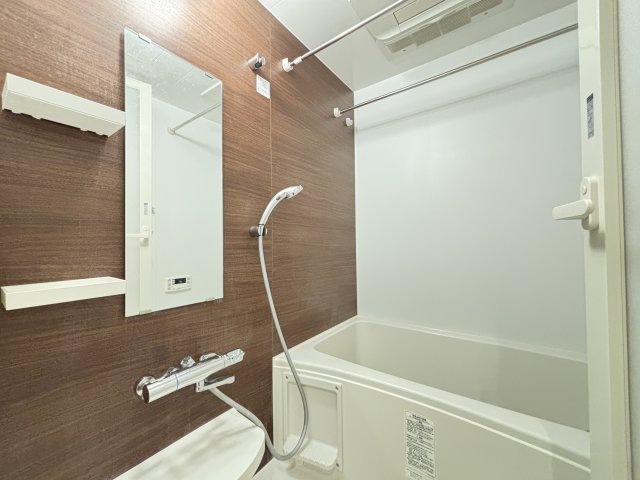 バス・シャワールーム　別部屋参考写真