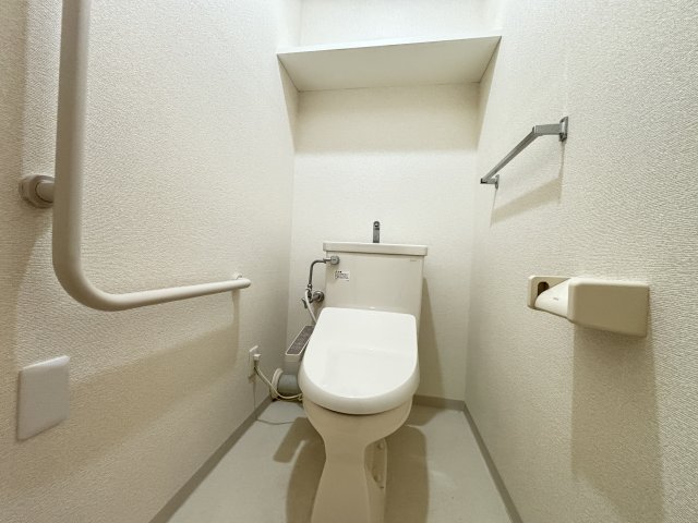 トイレ　別部屋参考写真