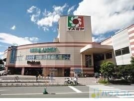 スーパー　イズミヤ 千里丘店（スーパー）まで690m