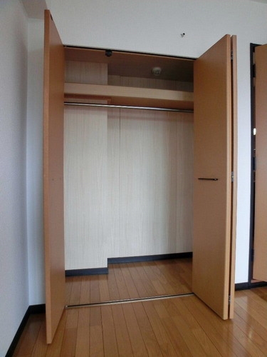 収納　※同間取りの他部屋写真になります。